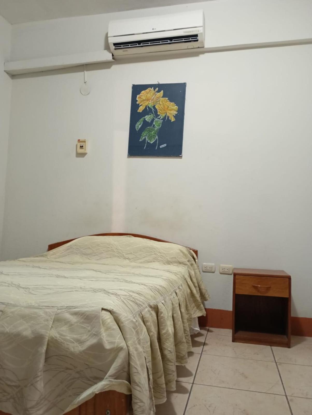 Hostal El Puerto Yurimaguas Eksteriør bilde