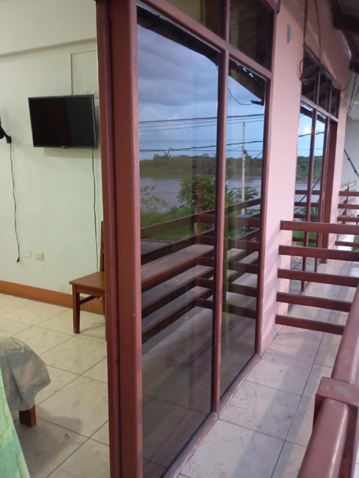 Hostal El Puerto Yurimaguas Eksteriør bilde
